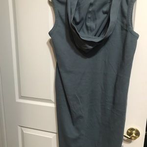 Long sweatshirt / dusty blue…..with hood